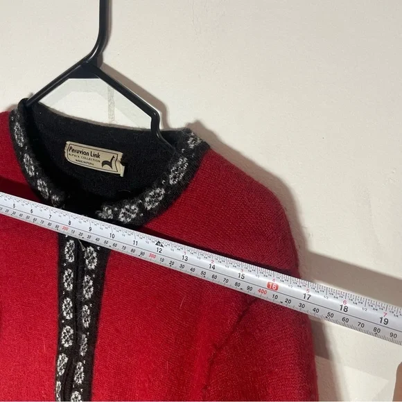 Peruvian Alpaca zip up - Picture 8 of 9